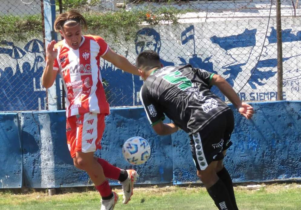 Giménez, el autor del gol del Tambero, tuvo un buen primer tiempo. / FOTO: Prensa CFC.