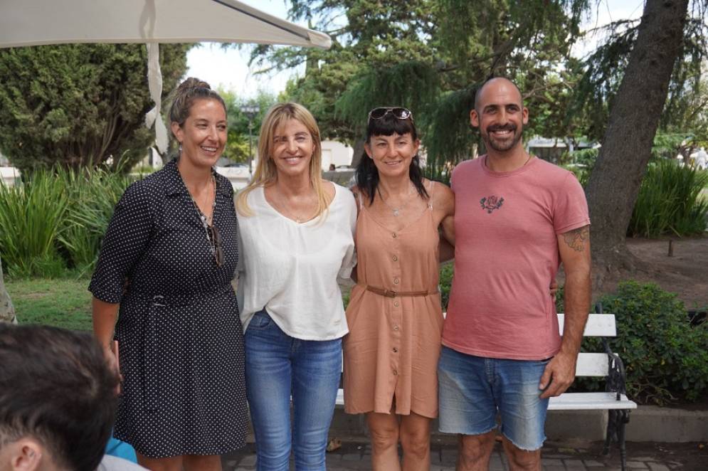 La intendenta municipal asistió al operativo.