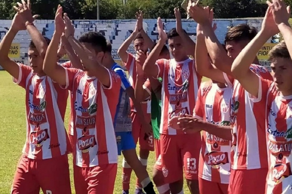 CFC: La reserva volvió a ganar y sigue en lo más alto