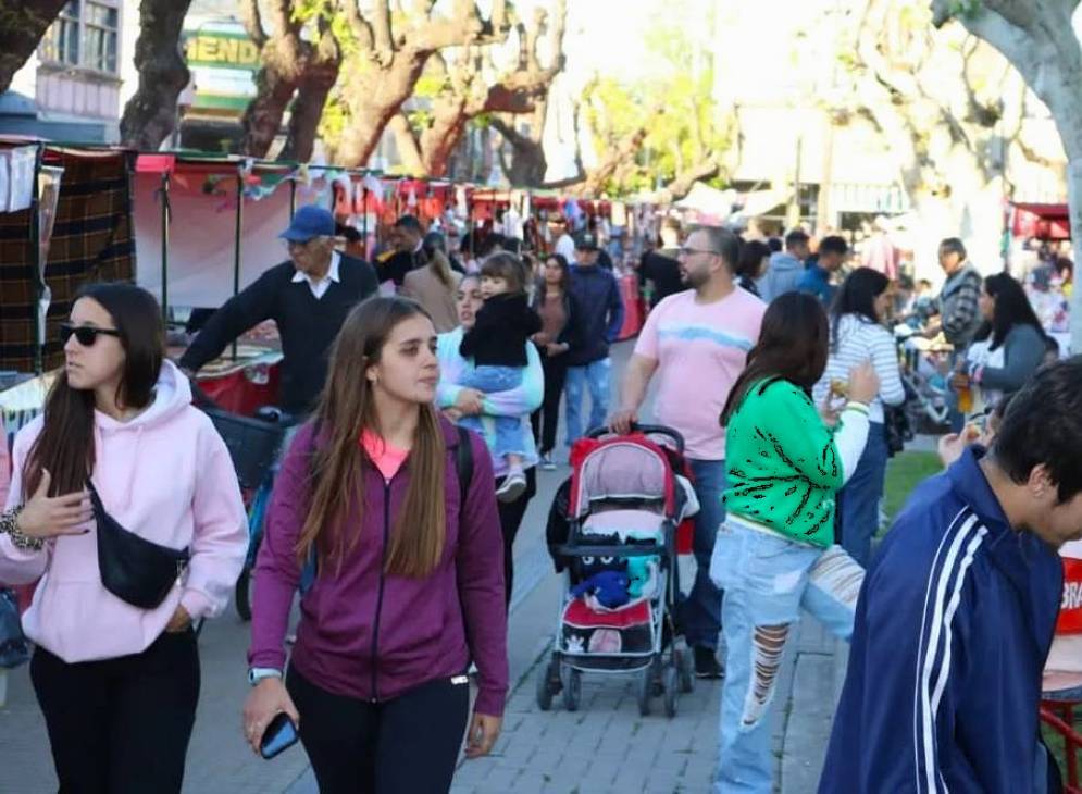 Las ferias se realizan en las plazas San Martín y Belgrano.