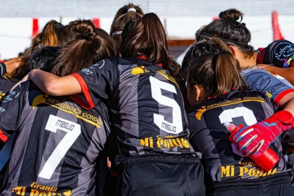 Las &quot;rojas&quot; buscan llegar a la segunda categoría.