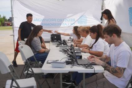 Gran despliegue para el Programa de Integración Barrial con los operativos de documentación