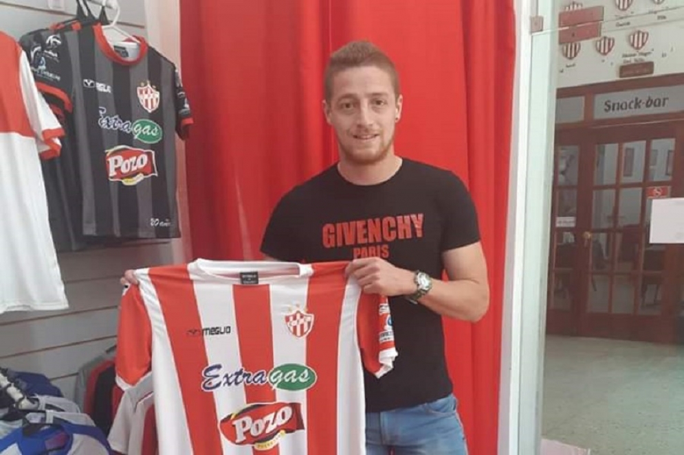 El &quot;colo&quot; con la camiseta del campeón.