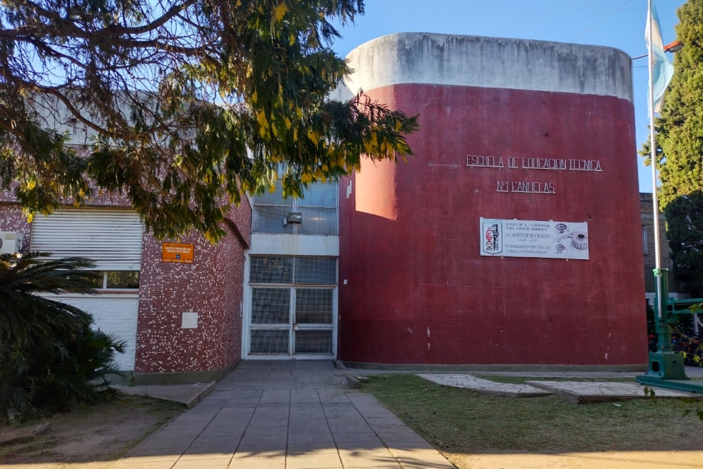 Un padre fue denunciado por agredir a docentes de la Escuela Técnica