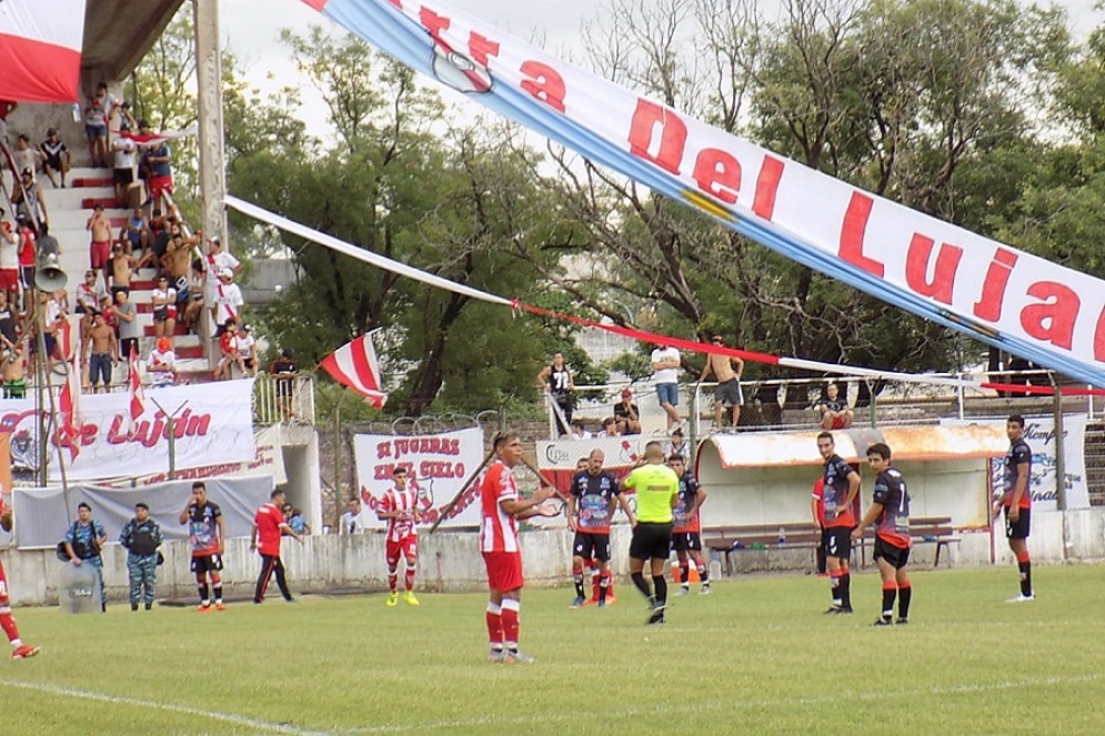 Se jugó ante un colorido marco