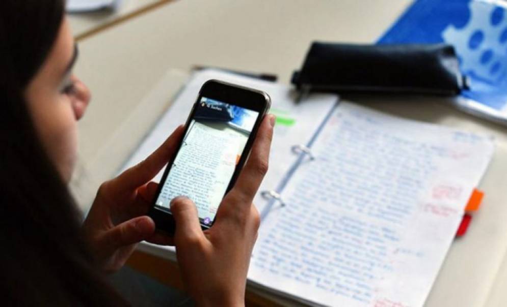 Si estas en clases, no podrías estar leyendo la nota.