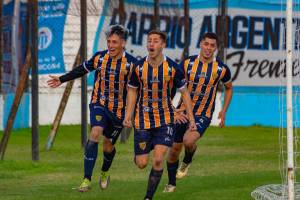 El domingo se despedia del docke en la derrota 1-3 ante Argentino de Merlo. Anot&oacute; el gol.