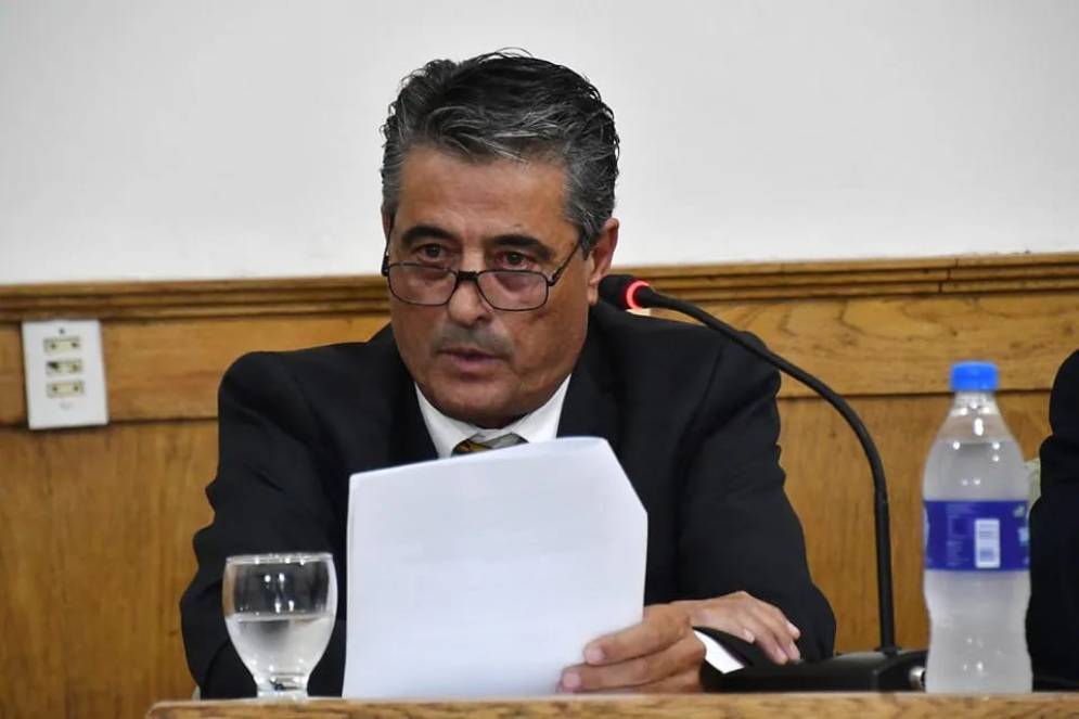 El jefe comunal, preocupado por el resultado electoral y el avance de investigaciones a su gestión.