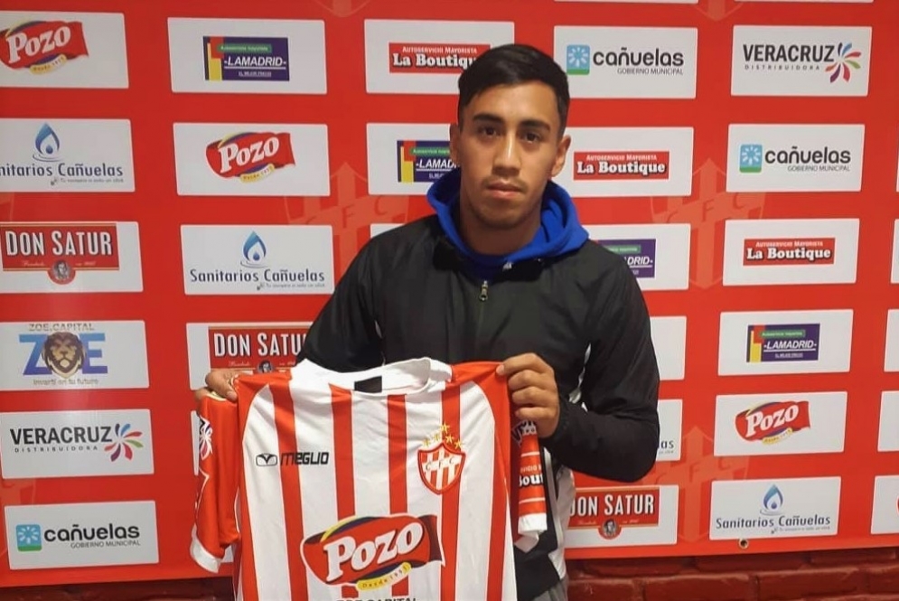 Diego Castañeda en su presentación. 
