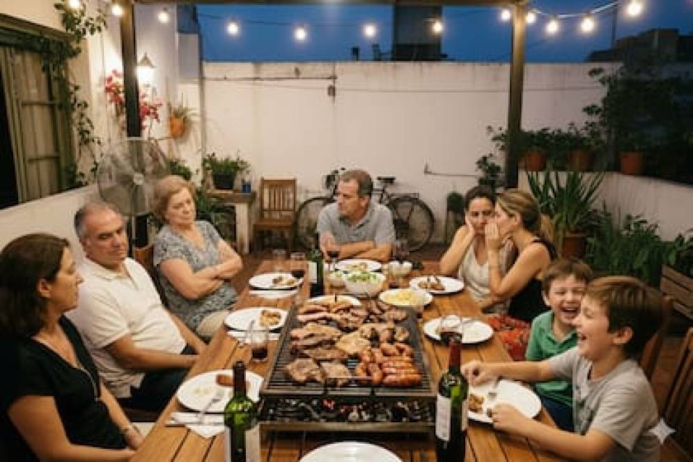 Mesa afuera, sin dudar.