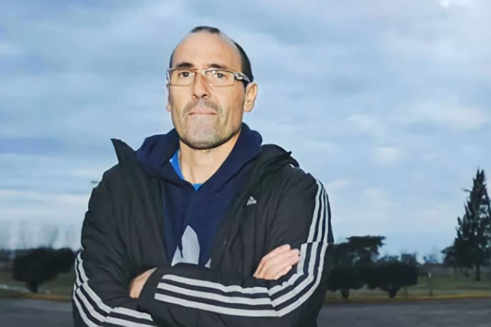 Viene de ser ayudante de Mario Gómez en Armenio.