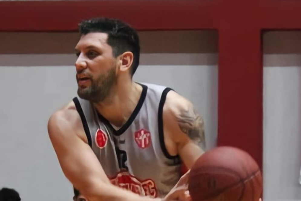 Maldonado con el dominio de la pelota.