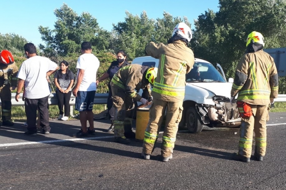Despiste y choque en la autopista Ezeiza-Cañuelas
