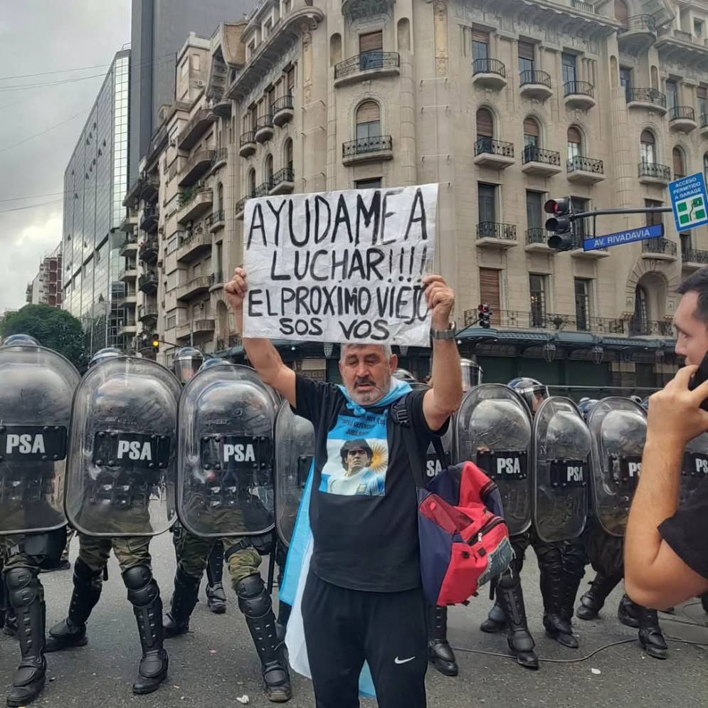 Las protestas se extendieron hasta el jueves a la madrugada.