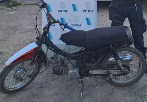 La moto secuestrada por el grupo táctico operativo de la Comisaría N°1.