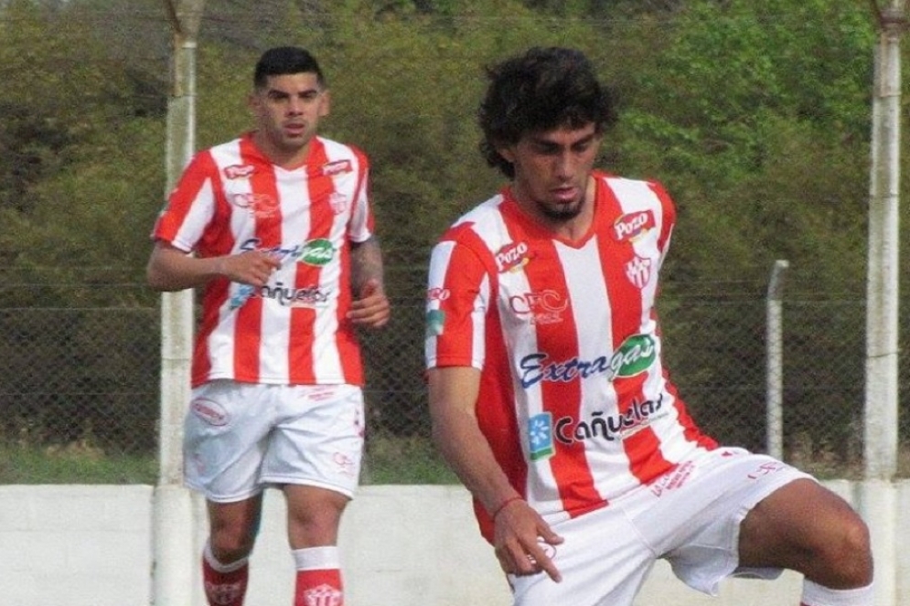 Sergio Acosta podría volver a jugar tras la lesión. 