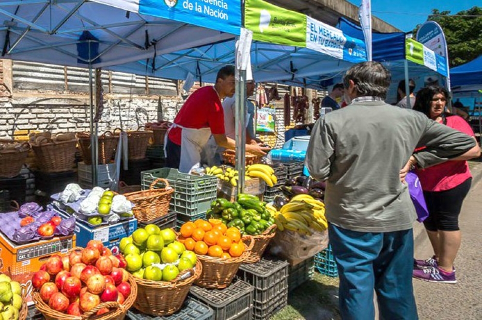 El mercado se instalará en la Plaza 25 de Mayo del Bº Libertad.