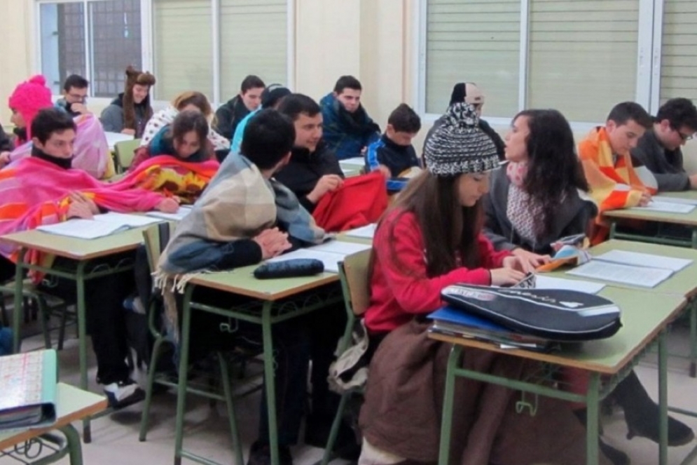 Gorros, guantes y bufandas, la única manera soportar el frío. (Foto ilustrativa).