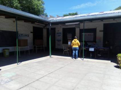 Baja participación: a las 12 había votado solo el 23% del padrón