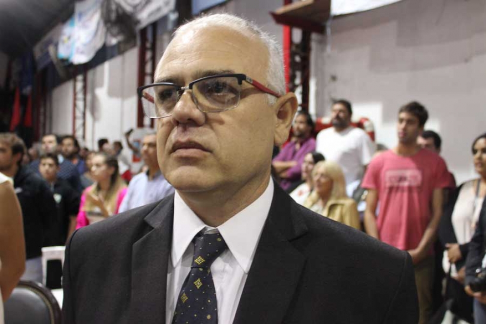 “Hay que poner en alerta a la comunidad porque se quieren llevar el angiógrafo de vuelta”