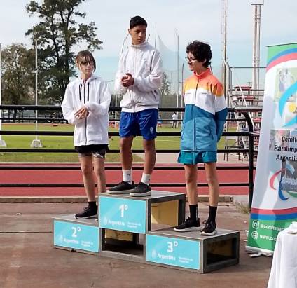 Atletismo: Simón Barbieri hizo podio en el CeNARD