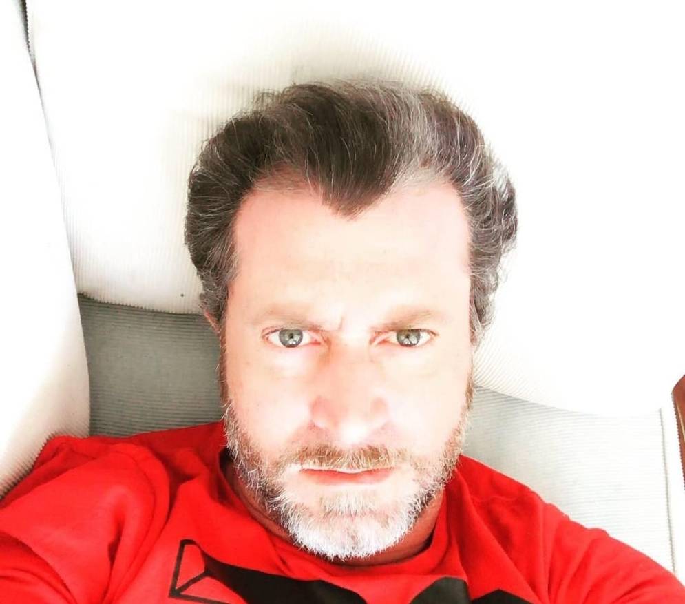 En el ojo del lente.