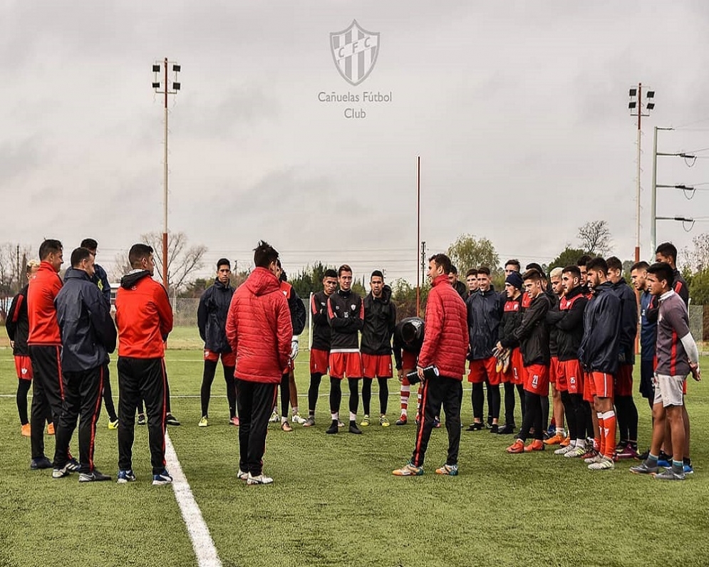 Cañuelas regresó a los entrenamientos.