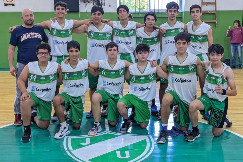 Una de las formativas que presentó el &quot;verde&quot;.