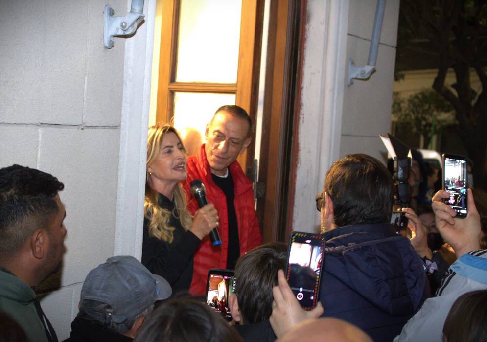 Fassi hablándole a sus militantes.