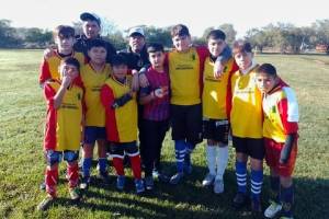 Algunos de los chicos de la escuelita barrial. 