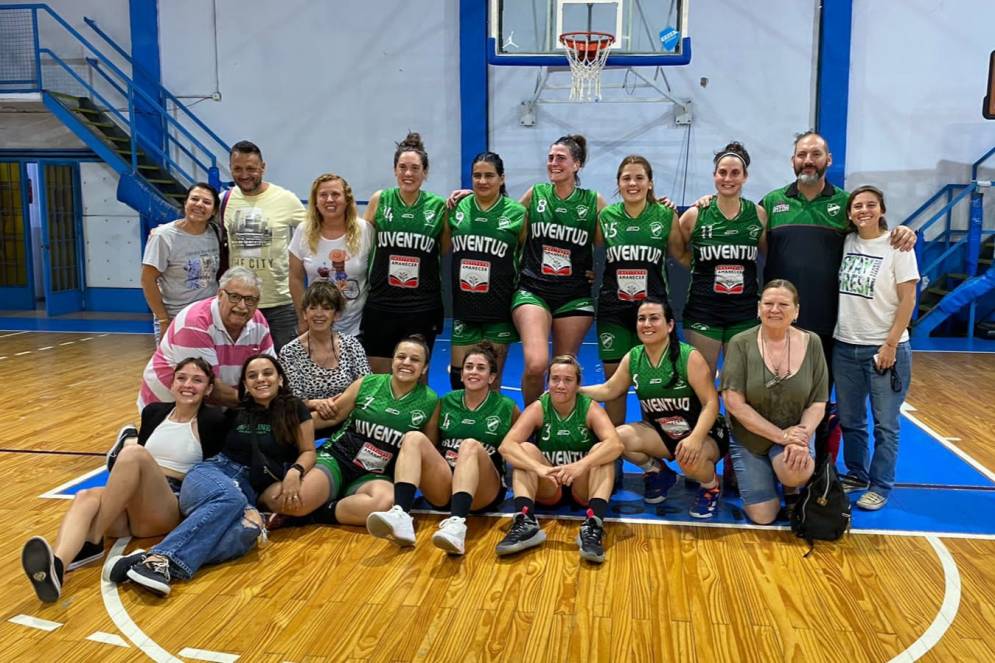 Las &quot;verdes&quot; derrotaron al &quot;azul&quot; en Ezeiza. 