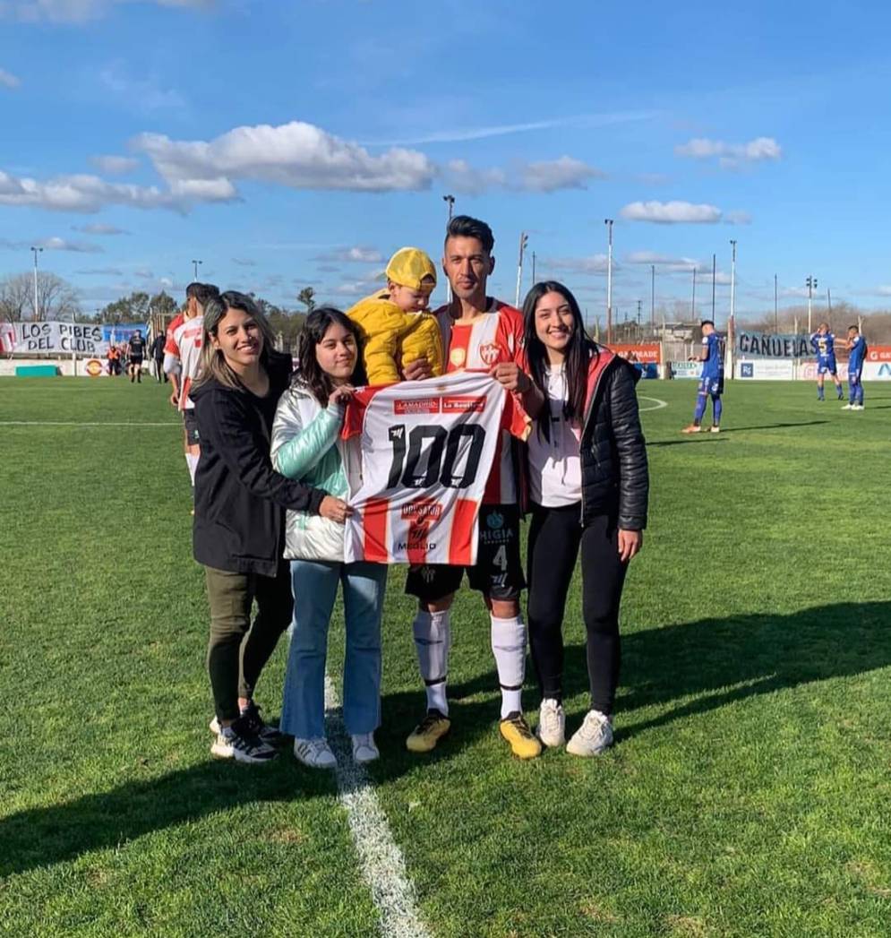 Cano cumplió 100 partidos con la camiseta del Tambero. Ph: prensa CFC.