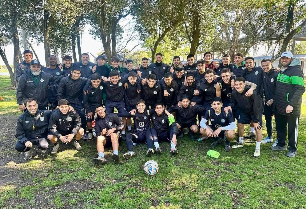 Uribe complet&oacute; un gran debut en el Promocional Amateur (FOTO: @uribelarrea.fc.ok).
