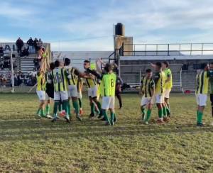 El &quot;Furgón&quot; avanzó a semis. (Captura de Prensa Uribelarrea FC).