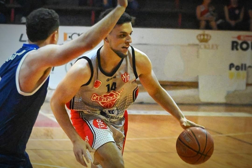 Nicolás Sosa fue el goleador de la noche con 21 puntos (FOTO: Jonathan Argañaraz)