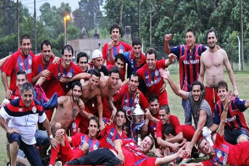 San Lorenzo celebrando el título en el año 2013.