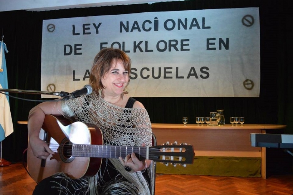 La reconocida artista subirá al escenario.