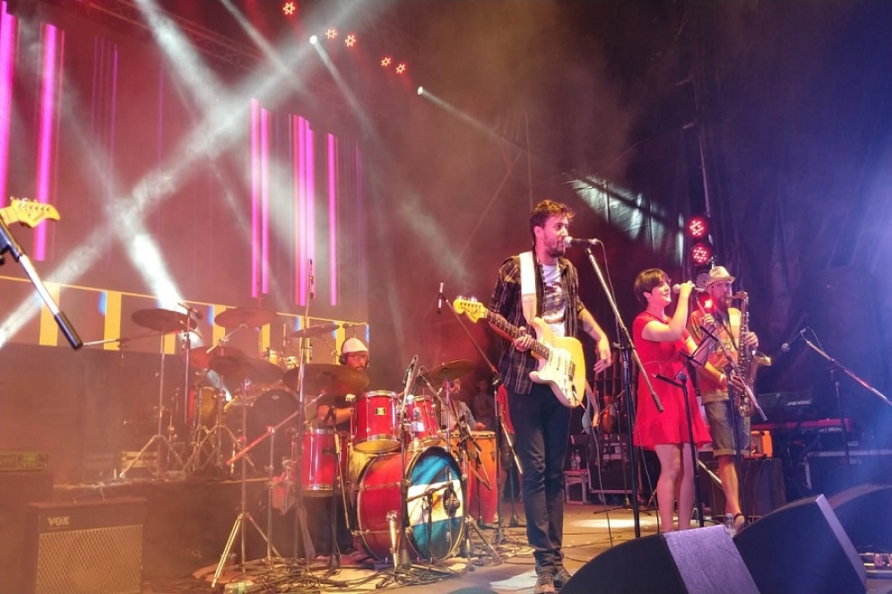 Los Tipitos cerraron la noche del sábado.