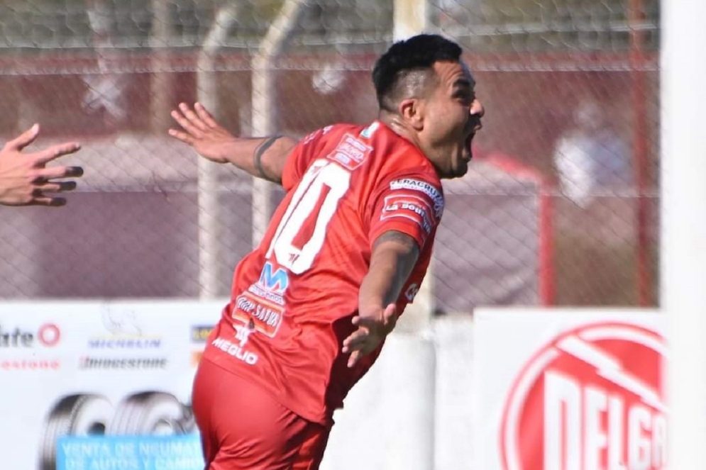 &quot;Beto&quot; Acosta sigue de racha. Ph: prensa CFC.