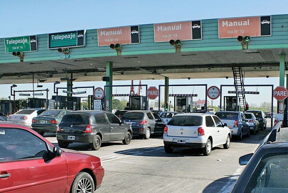 Quienes no cuenten con la tarjeta del &quot;TelePase&quot; serán penalizados con el pago de una tarifa doble, en efectivo.