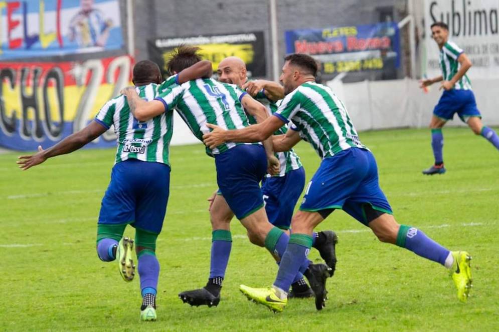 El rojo está a dos puntos del último, Deportivo Merlo, y uno por encima de la UAI.