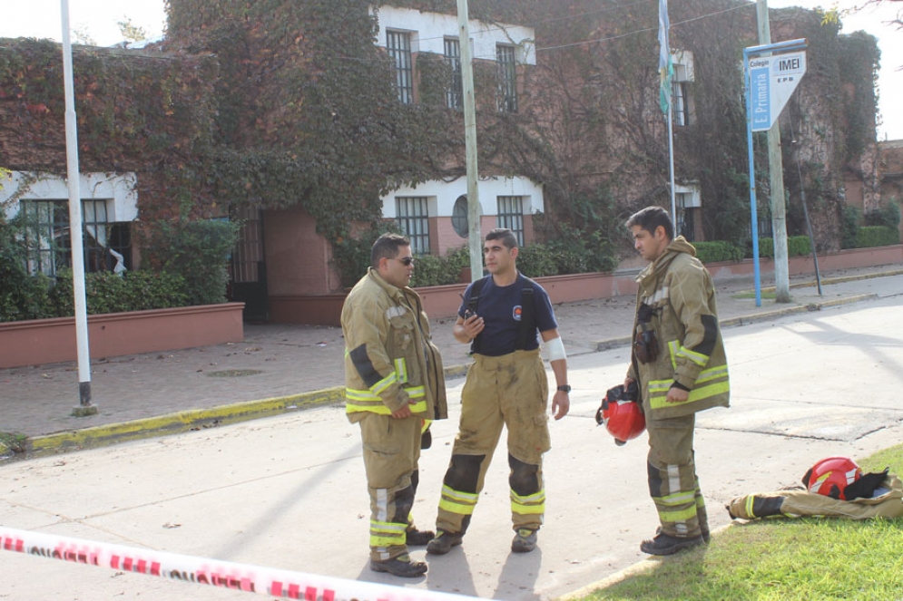 Los bomberos llegron rápidamente al lugar.